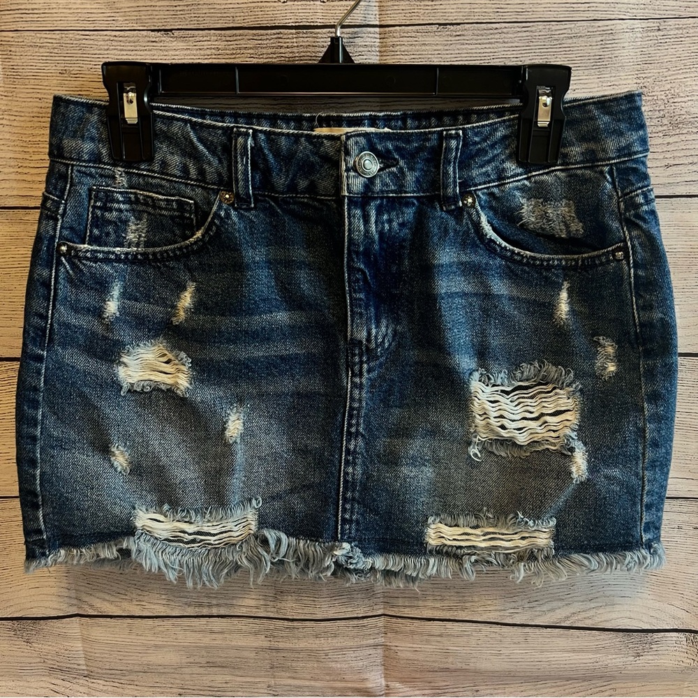 Free People – We‎ the Free Denim Distressed Skirt size 6